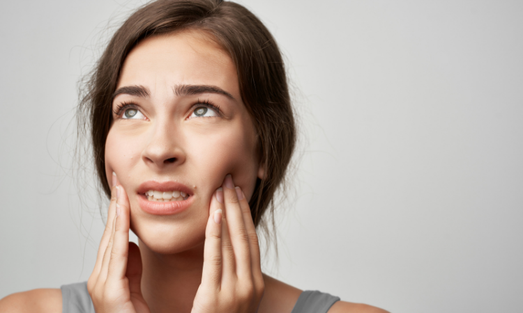 Recognizing the early signs of TMJ disorder can help you seek appropriate care before the condition worsens.